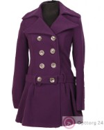 Пальто запашное, фиолетового цвета.