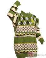 Детский свитер ярко-зеленого цвета с геометрическим рисунком.