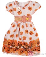 Платье для девочки белого цвета с оранжевыми цветами и бабочками.