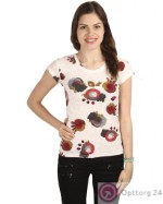 Женская футболка бежевого цвета с  принтом  в виде алых  цветов .