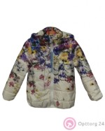 Детская куртка молочного цвета с цветочным принтом