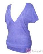 Джемпер женский голубого цвета с коротким рукавом и V-вырезом