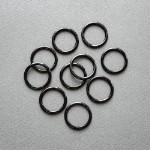 18 мм кольцо металл нейлон  черный (170)