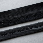 Застежки, крючки и петли на ленте 1 ряд шаг 21 мм черный (170)