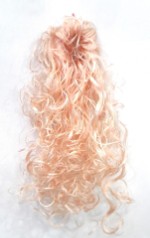 В2 Резинка из вьющихся волос блонд (искусственные)