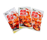 Острый снек Qiao pi dou со вкусом утиных крылышек, бокс 660 г (22г*30)
