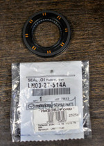 Сальник редуктора Mazda CX-7 07- MAZDA арт. LN0327514A