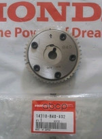 Шестерня привода распредвала 06140-R40-000 HONDA арт. 14310R40A02