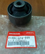 Сайлентблок рычага подвески передн рычага HONDA: CIVIC 01-05, CR-V 02-06  ACURA: RSX 02-06 HONDA арт. 51391S7A005