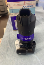 НАСОС ОМЫВАТЕЛЯ СТЕКЛА VOLVO арт. 31349228