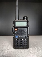 Портативная UHF рация Baofeng UV-5R