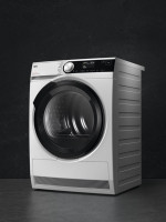 Сушильная машина с тепловым насосом AEG TR838P4E